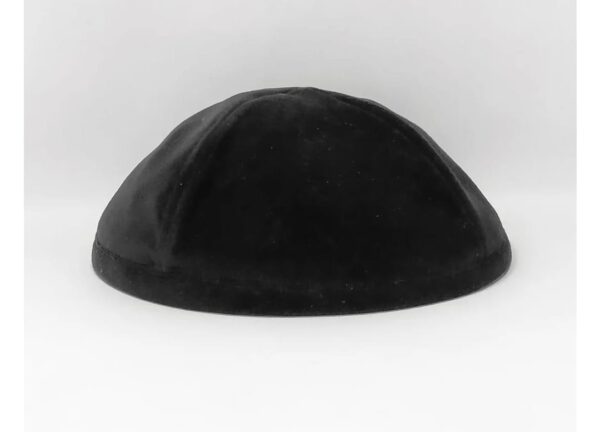 kipa Negra de Terciopelo